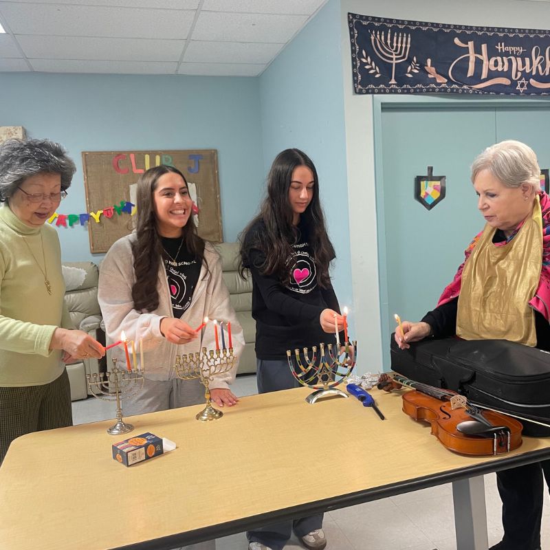 L'Chaim Adult Day Centre